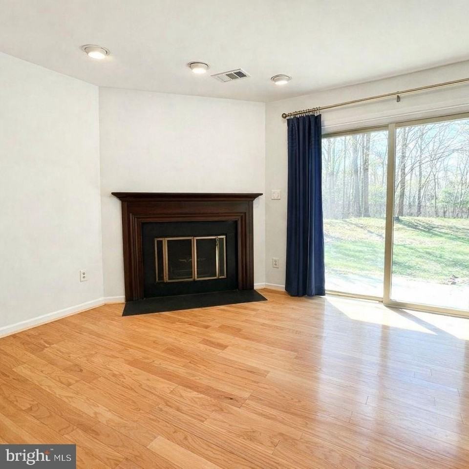 3854B Steppes Ct - Photo 3 of 14