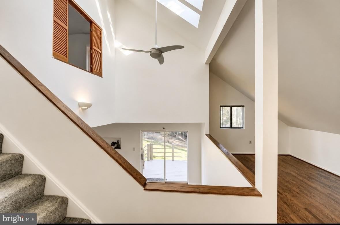 1661 Cedar Hollow Way - Photo 2 of 12
