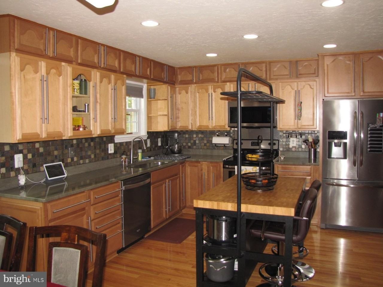 9031 Blarney Stone Dr - Photo 4 of 21