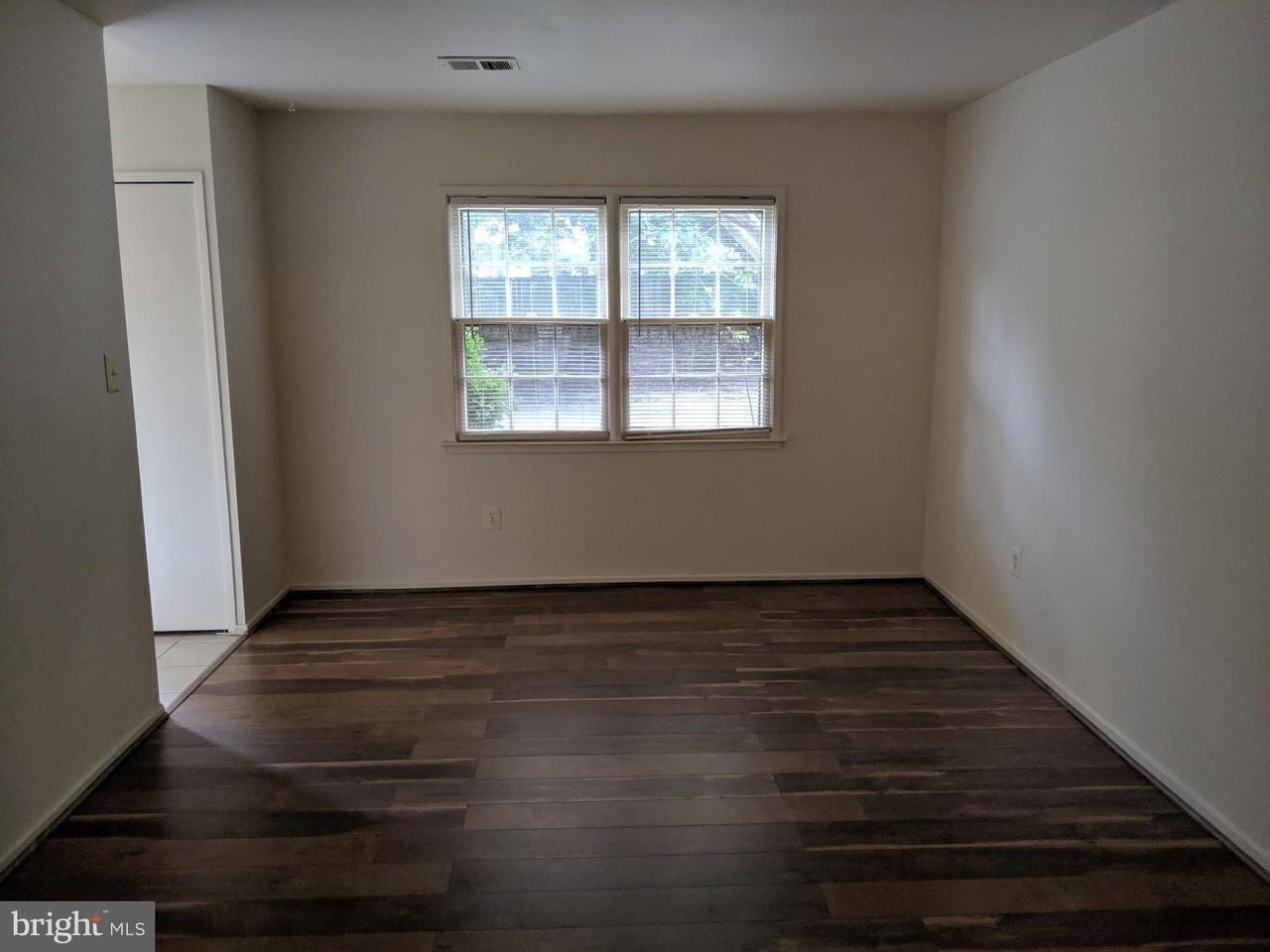 7760 Matisse Way - Photo 4 of 21