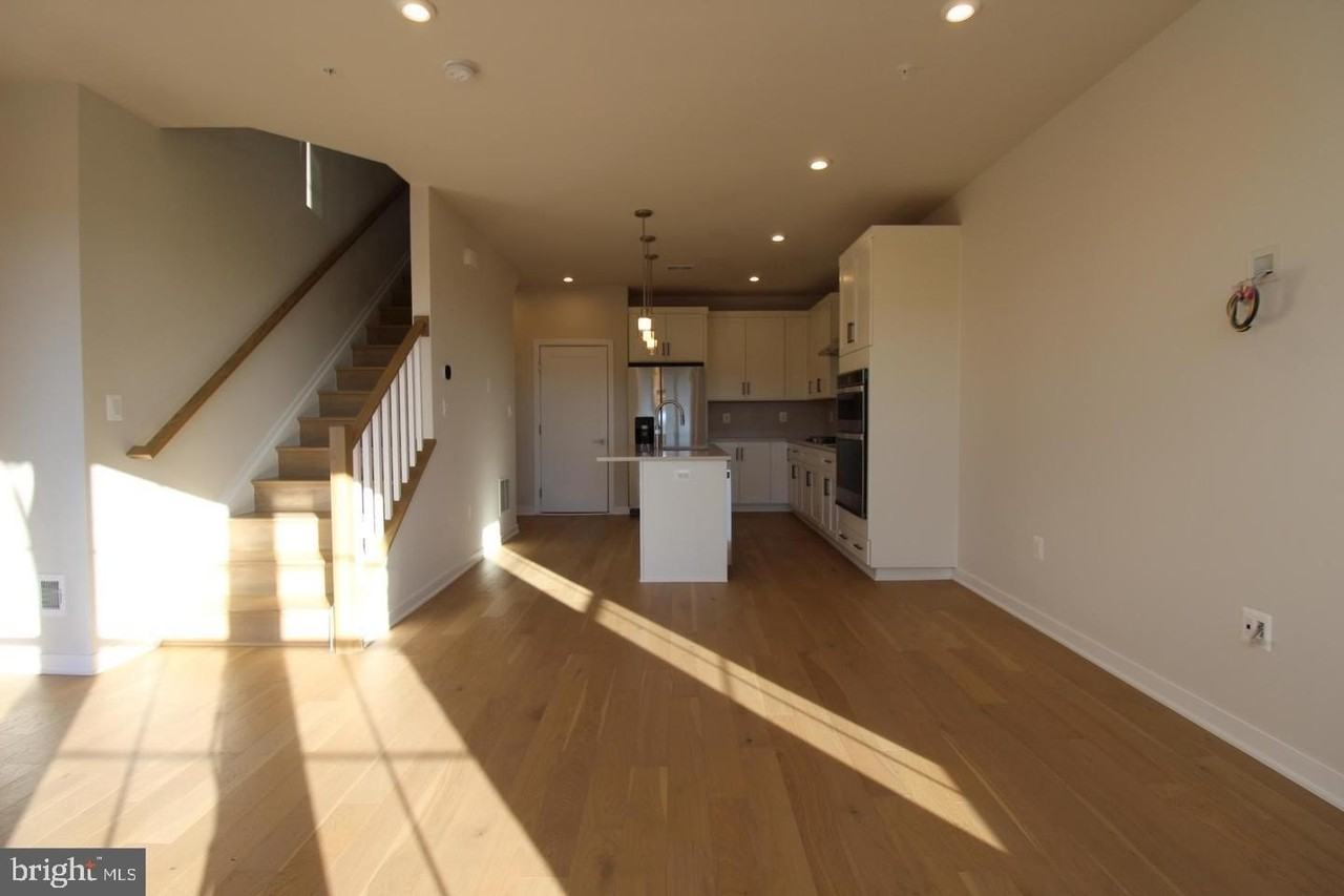 22383 Roanoke Rise Ter - Photo 7 of 41
