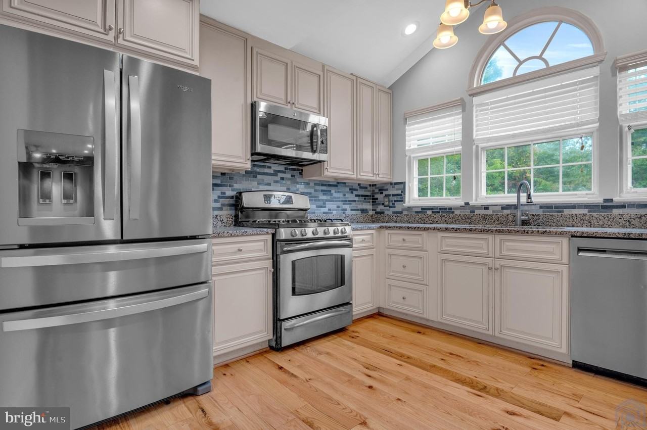 2800 Pulpit Hill Ct - Photo 2 of 28