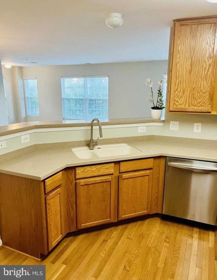 11187 Wortham Crest Cir - Photo 5 of 8