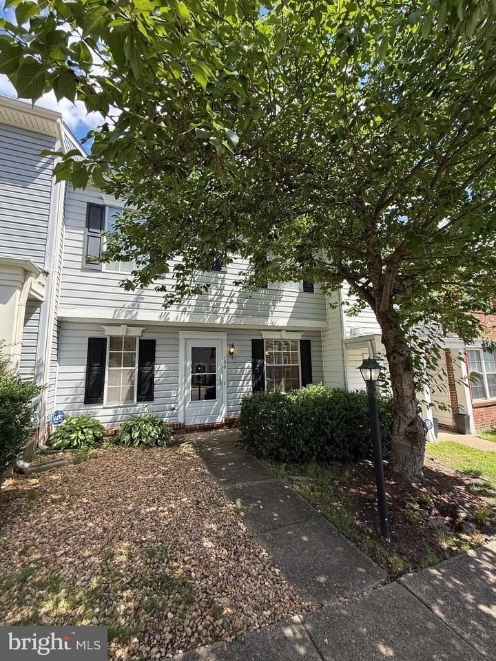 106 Wind Ridge Dr