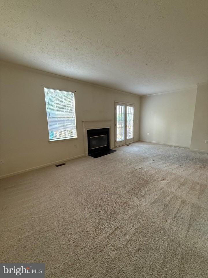 105 W Park Dr - Photo 7 of 22