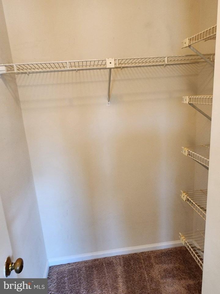 210 Windsor Ridge Ct - Photo 7 of 8