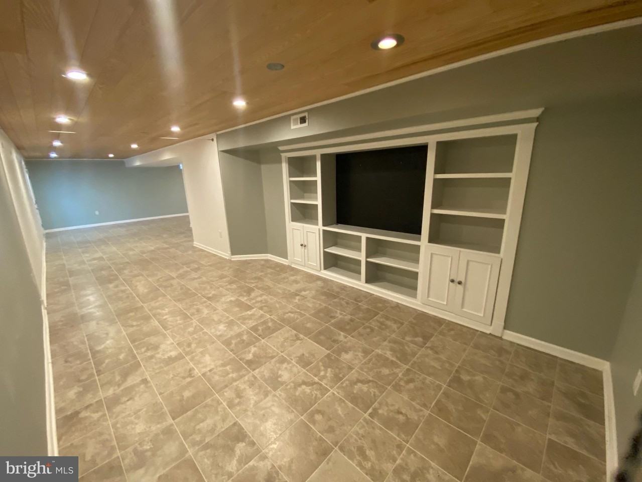 23 Stoneridge Ct - Photo 4 of 16