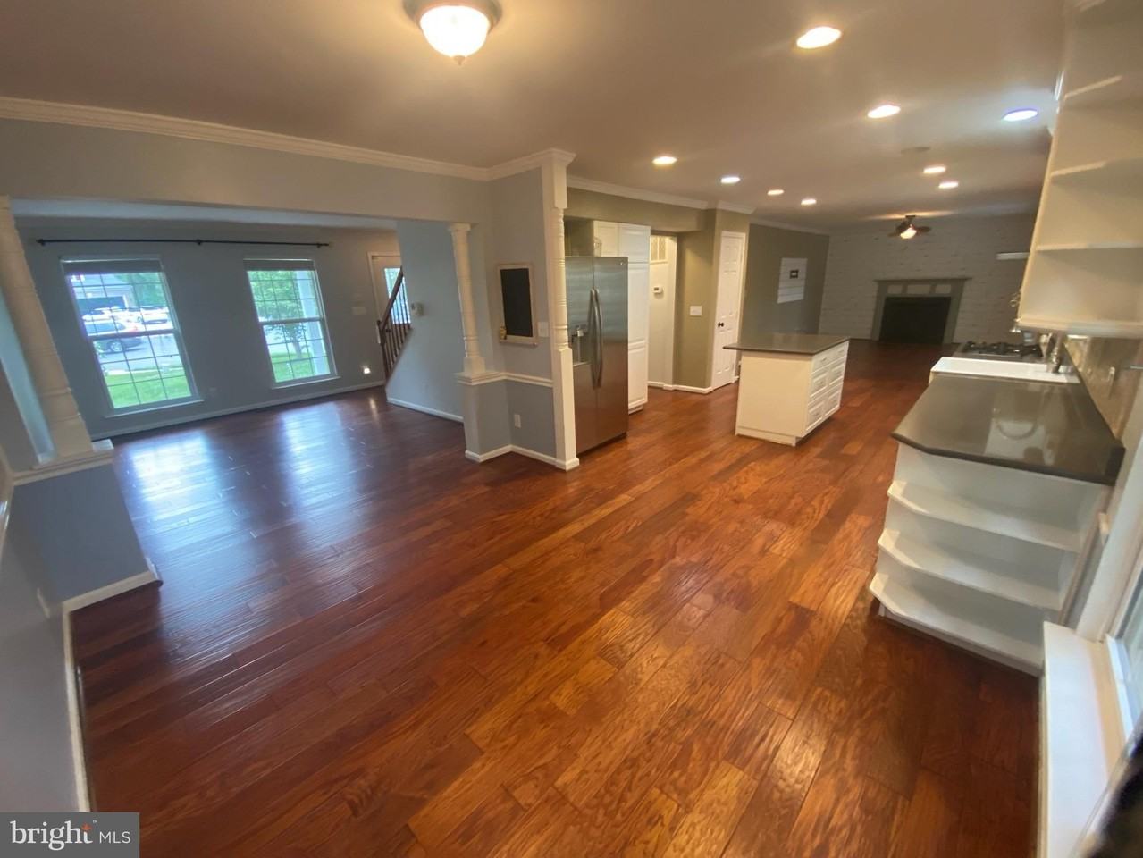 23 Stoneridge Ct - Photo 7 of 16