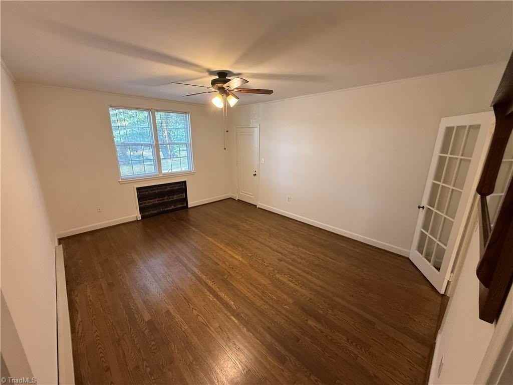1310 Glade St #29 - Photo 6 of 10
