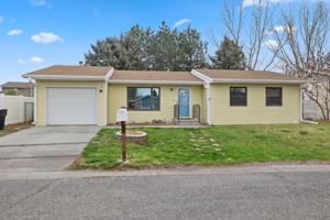 featured image of 769 Feather Pl #1