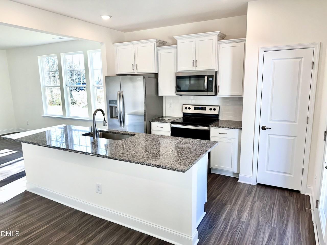 156 Wildflower Cir - Photo 3 of 13