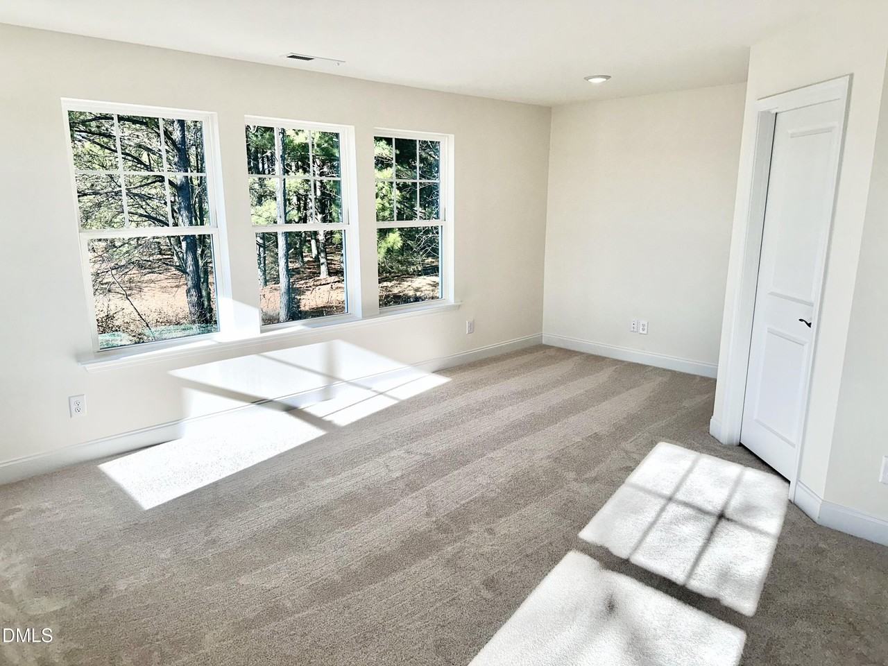 156 Wildflower Cir - Photo 5 of 13