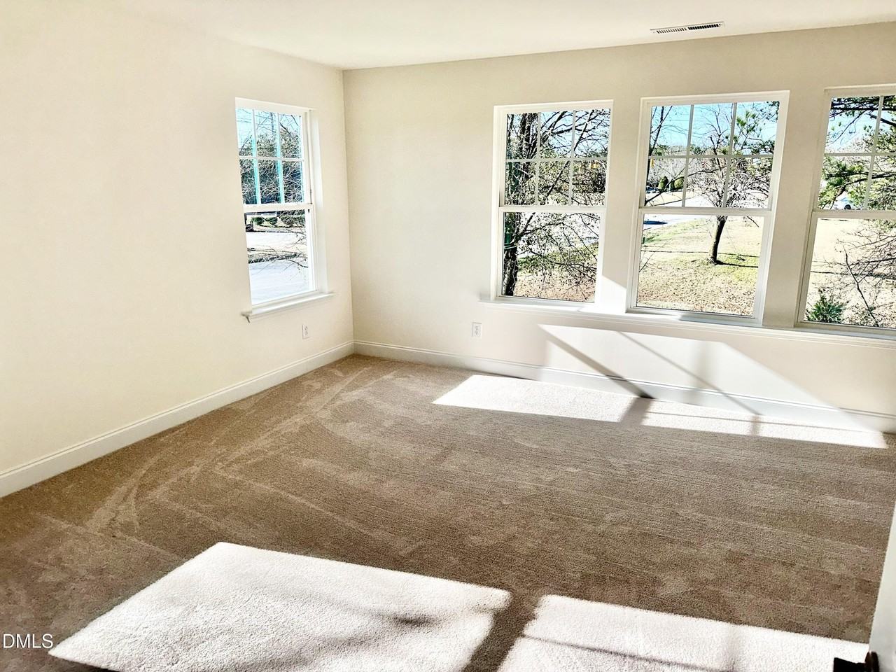 156 Wildflower Cir - Photo 6 of 13