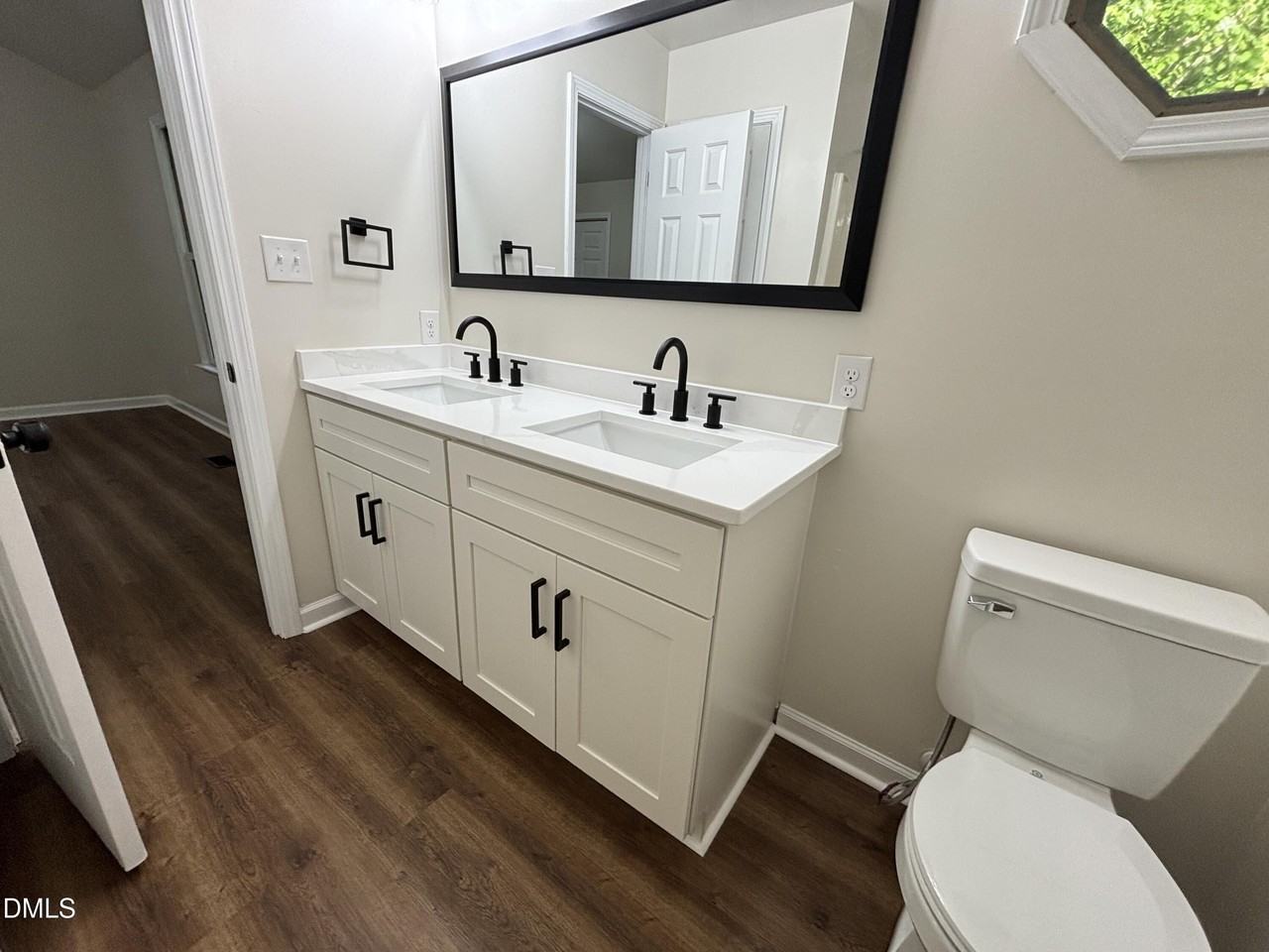 170 Devin Dr - Photo 2 of 50