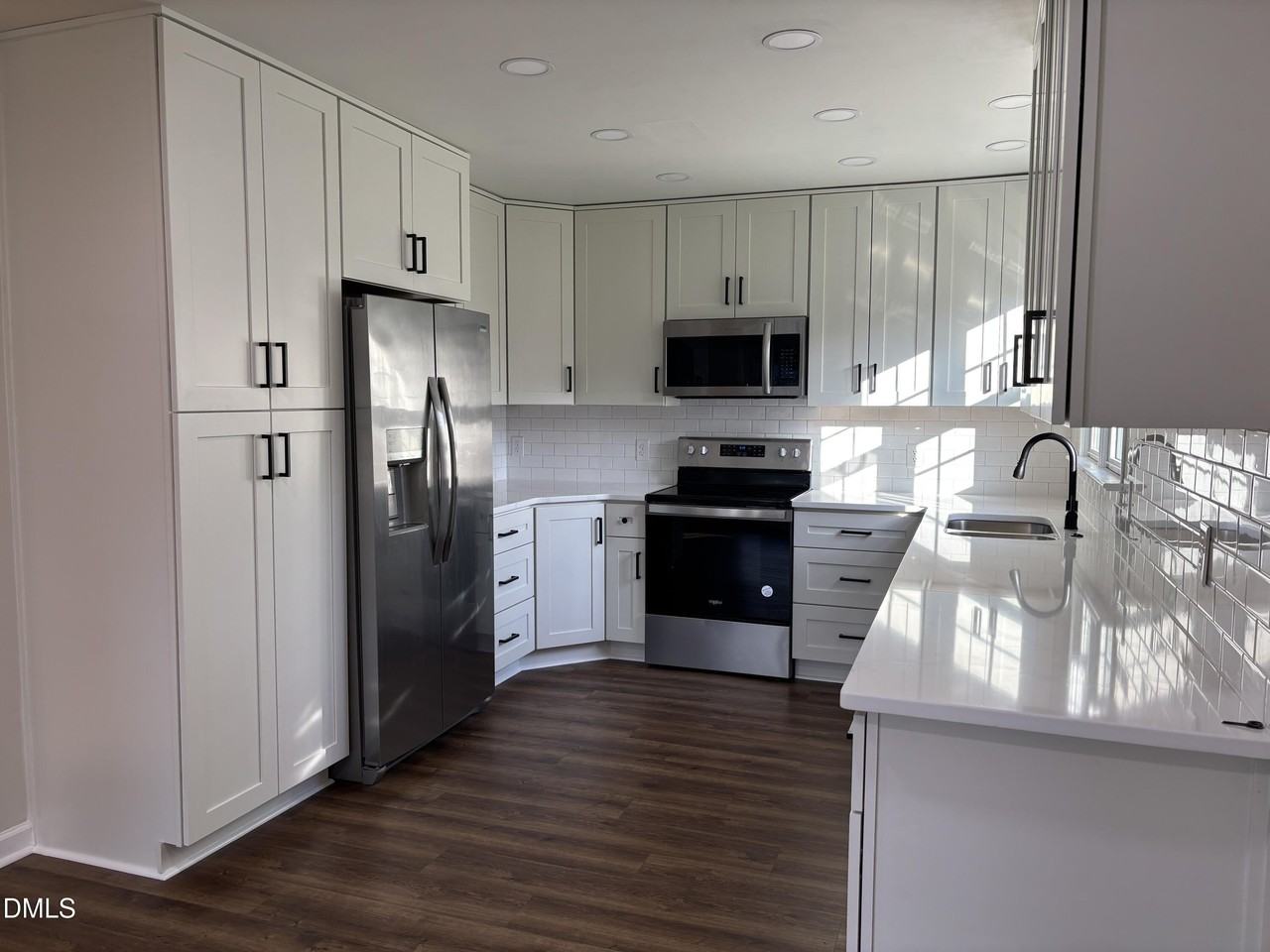 170 Devin Dr - Photo 6 of 50