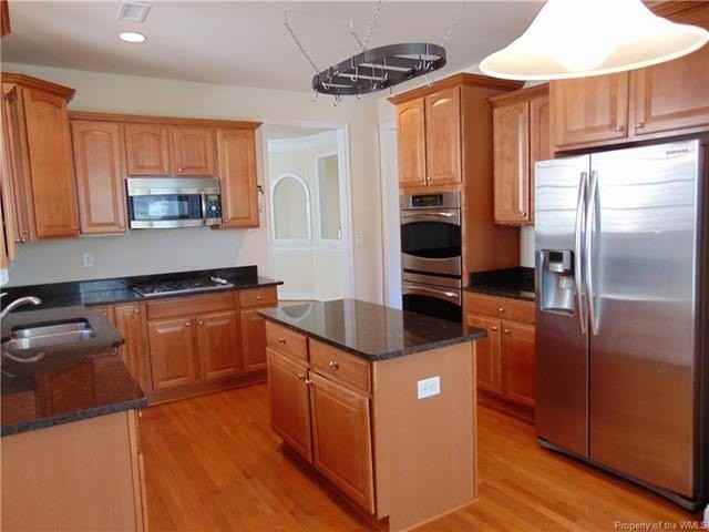 6916 Chancery Ln - Photo 5 of 26