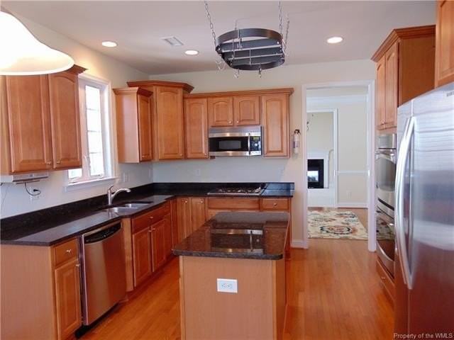 6916 Chancery Ln - Photo 6 of 26