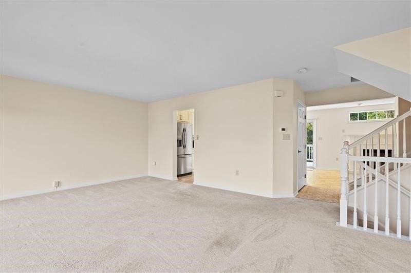 510 Village Green Blvd W - Photo 6 of 24