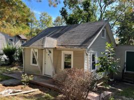 featured image of 37 Roosevelt St