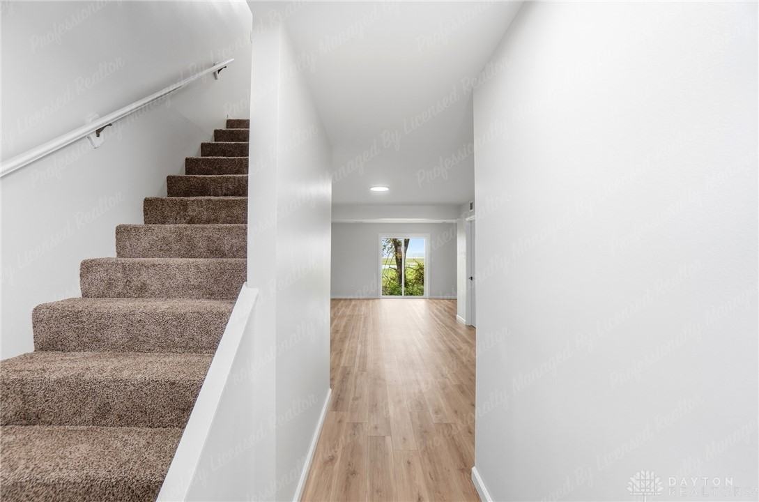 539 N Broad St - Photo 7 of 48