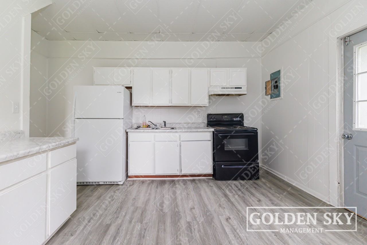 717 North Mulberry Street - NAUNit 2 #NA - Photo 5 of 10