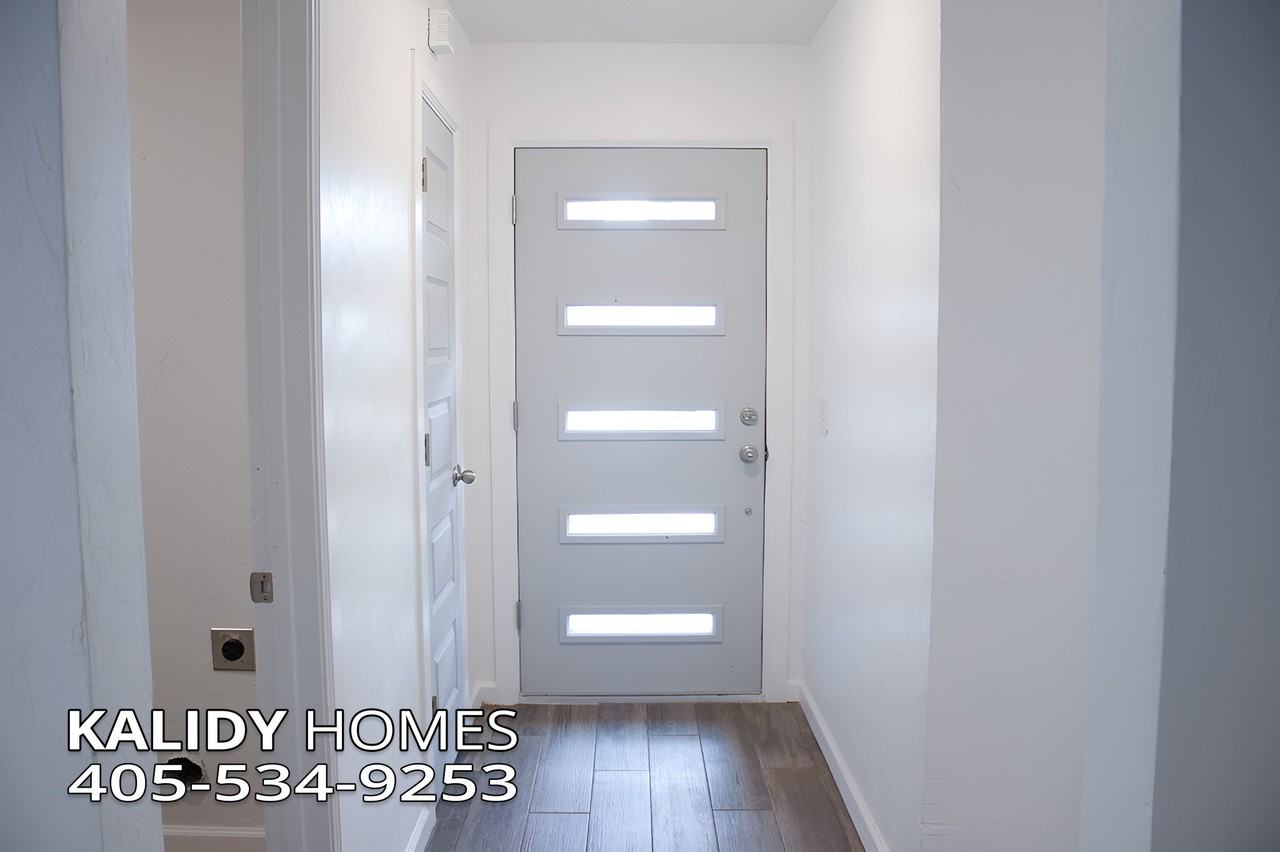 4116 Overland Dr #1 - Photo 3 of 24
