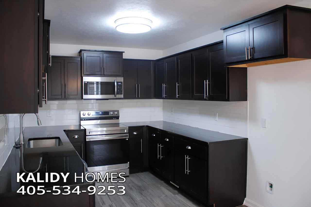 4116 Overland Dr #1 - Photo 7 of 24