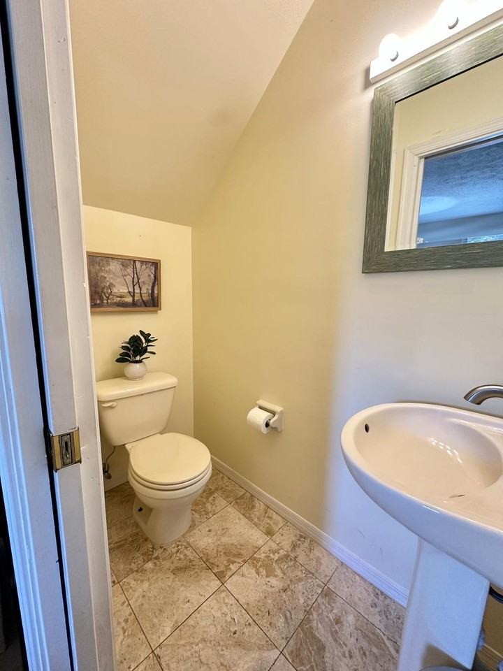 13509 S Indian River Dr ##406 - Photo 7 of 14