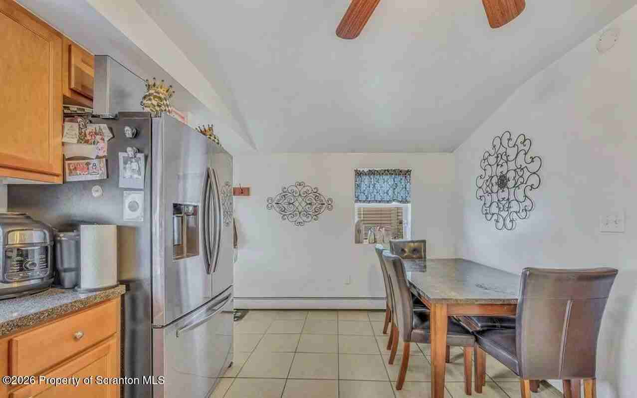 1406 Dorothy St - Photo 4 of 20