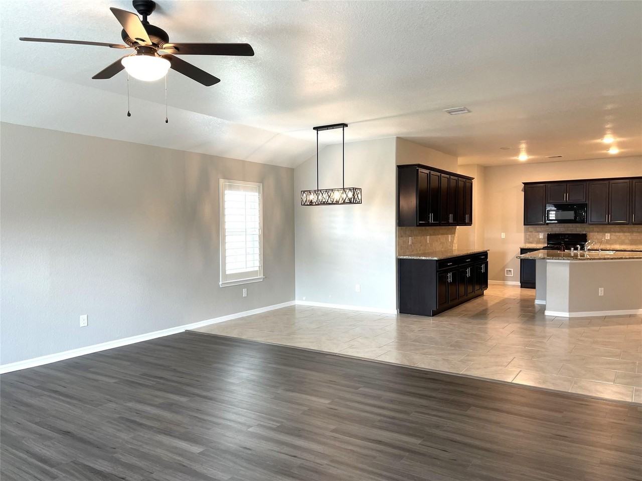 29127 Innes Park Pl - Photo 5 of 27