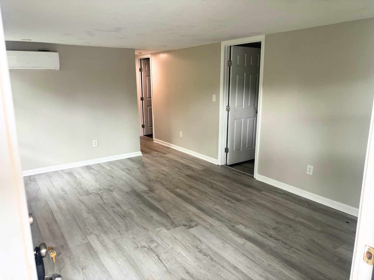16 Glass Ave #16A - Photo 4 of 8
