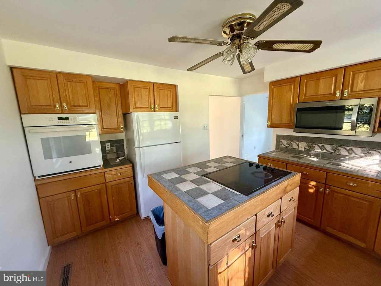 28289 Broadkill Rd - Photo 3 of 12