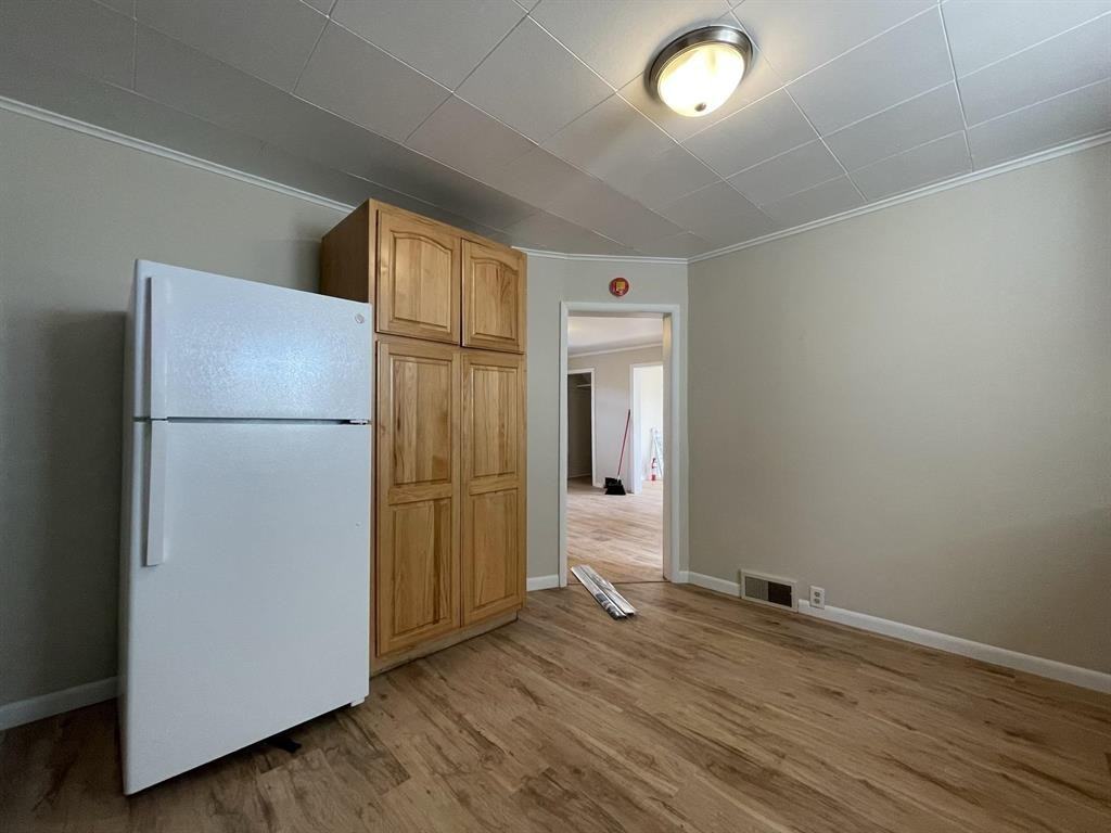 1923 6th St W #1 - Photo 4 of 18