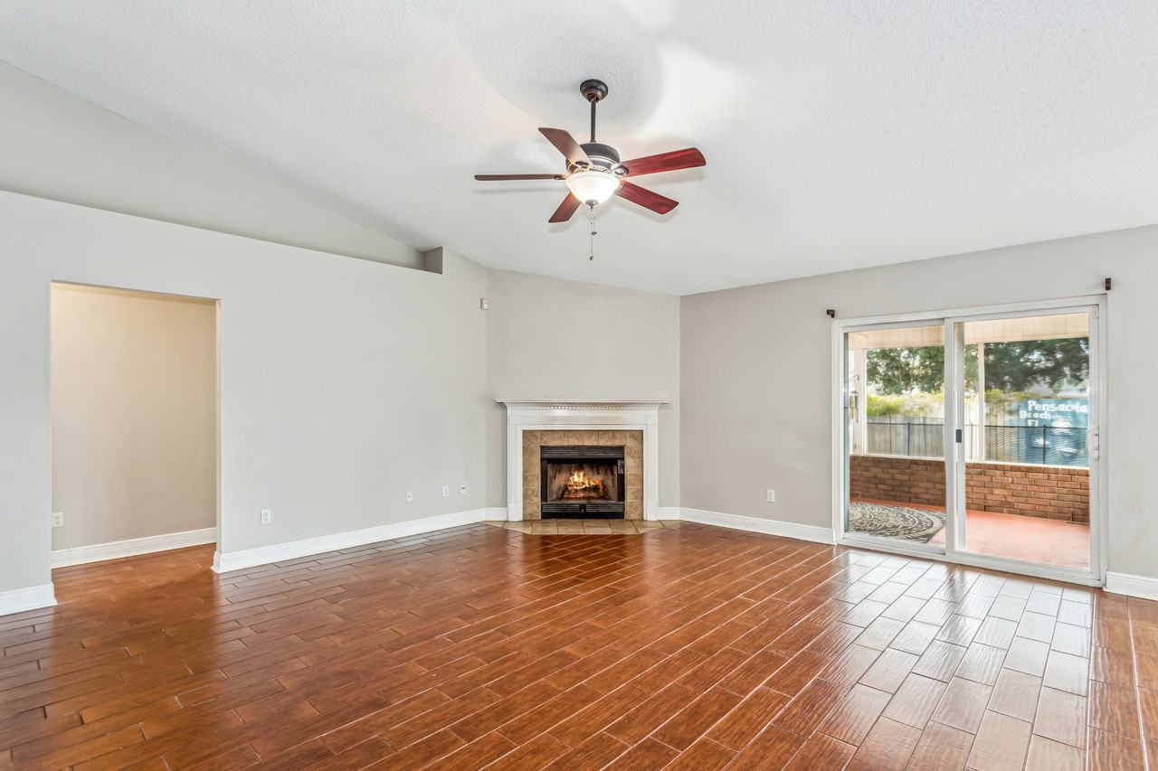 1136 Crane Cove Blvd - Photo 6 of 28