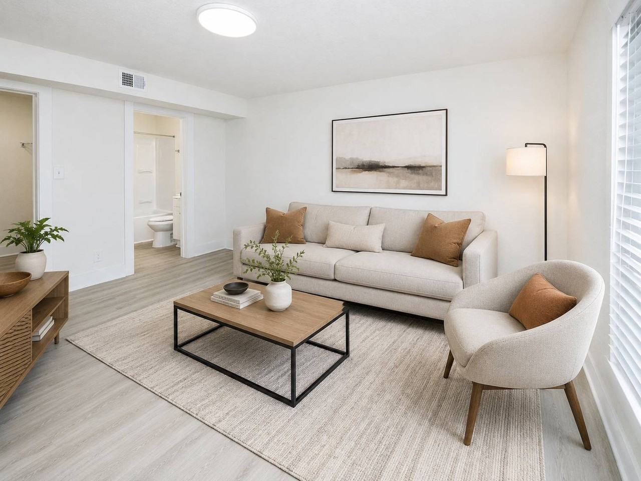 The Standard Apartments - Photo 3 of 28