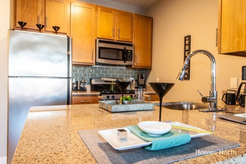 325 Commander'S Way - Photo 2 of 6