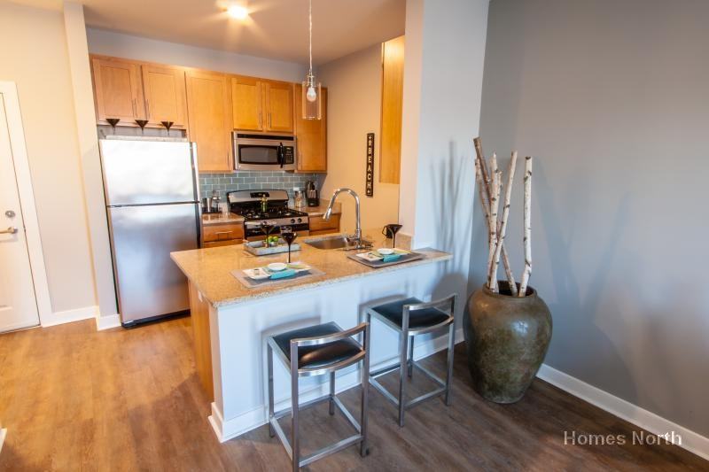 325 Commander'S Way - Photo 3 of 6