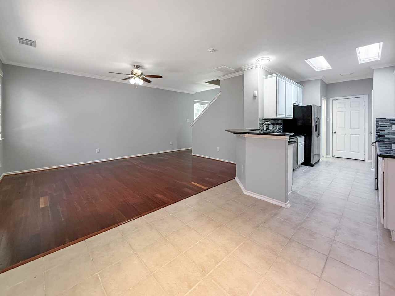 3 Peachridge Pl #1 - Photo 5 of 11