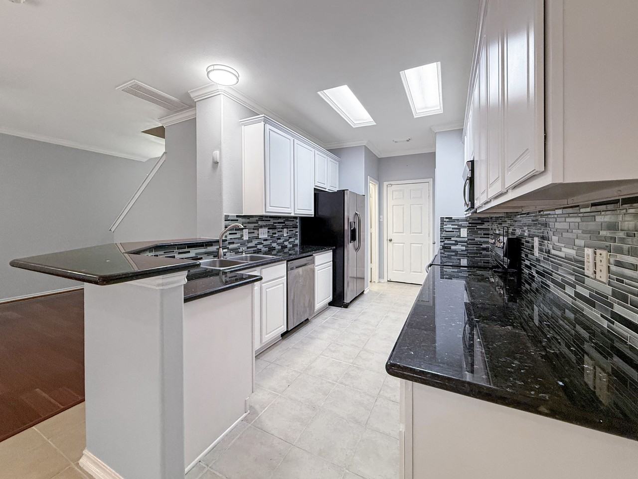 3 Peachridge Pl #1 - Photo 6 of 11