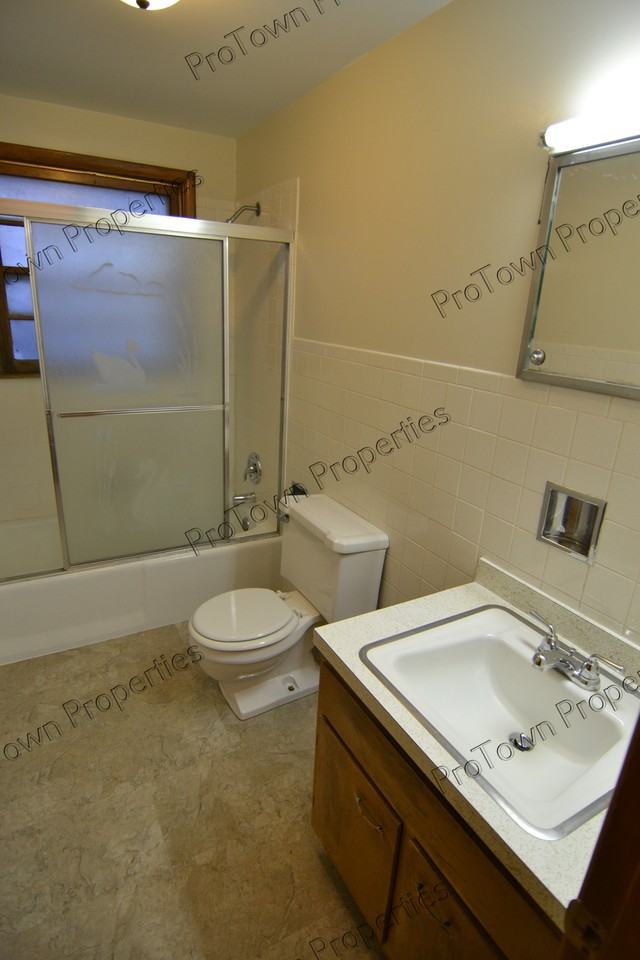 103 South Joliet Street #1 - Photo 4 of 6