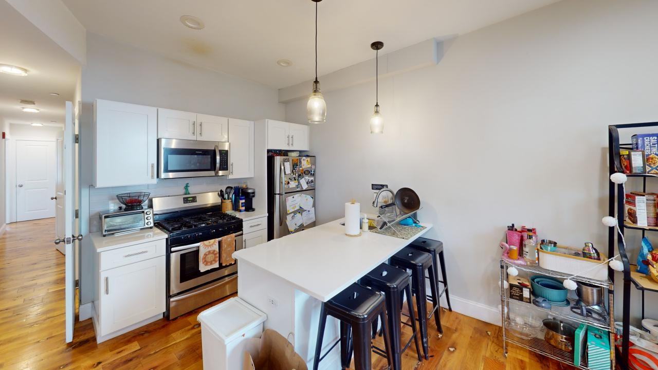 224 Lexington St #2 - Photo 2 of 17