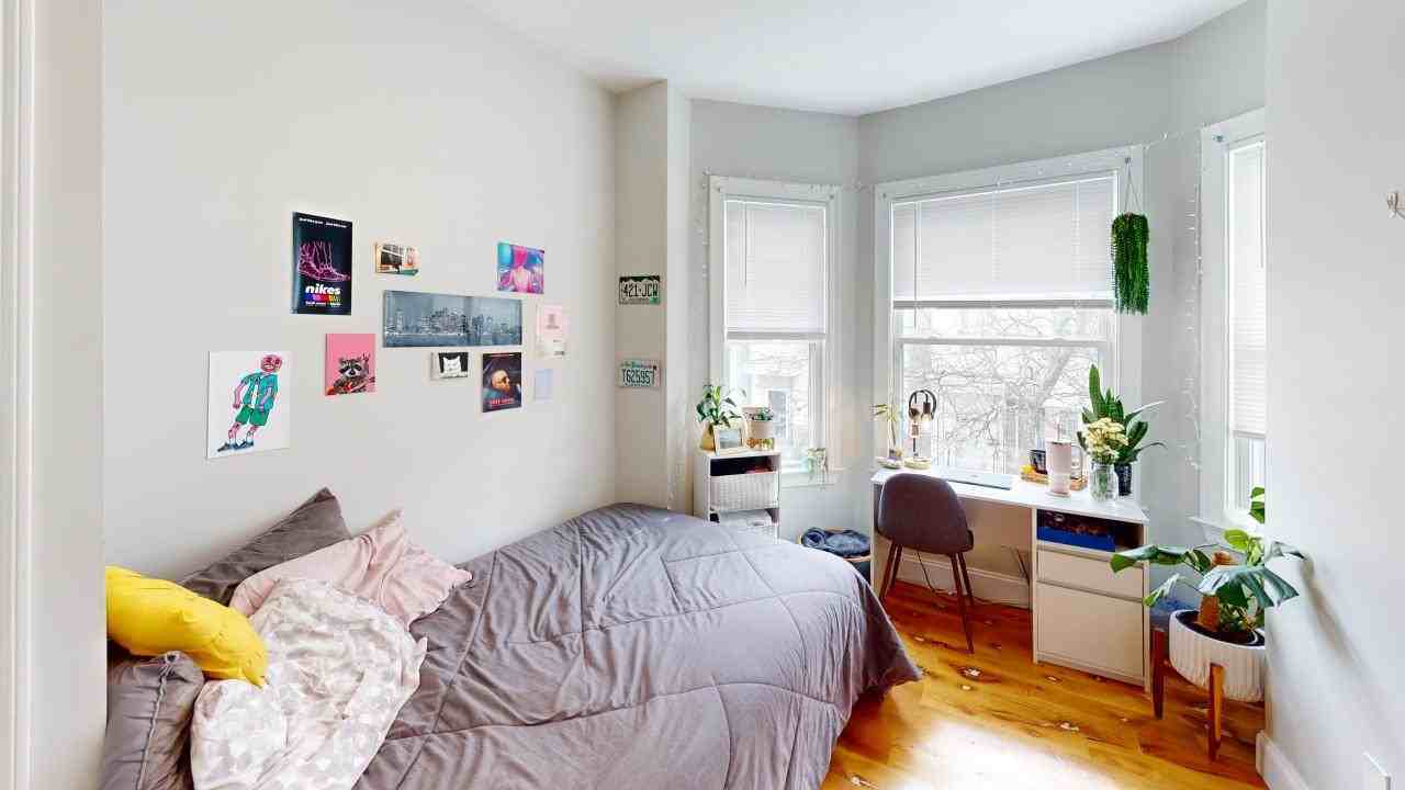 224 Lexington St #2 - Photo 7 of 17