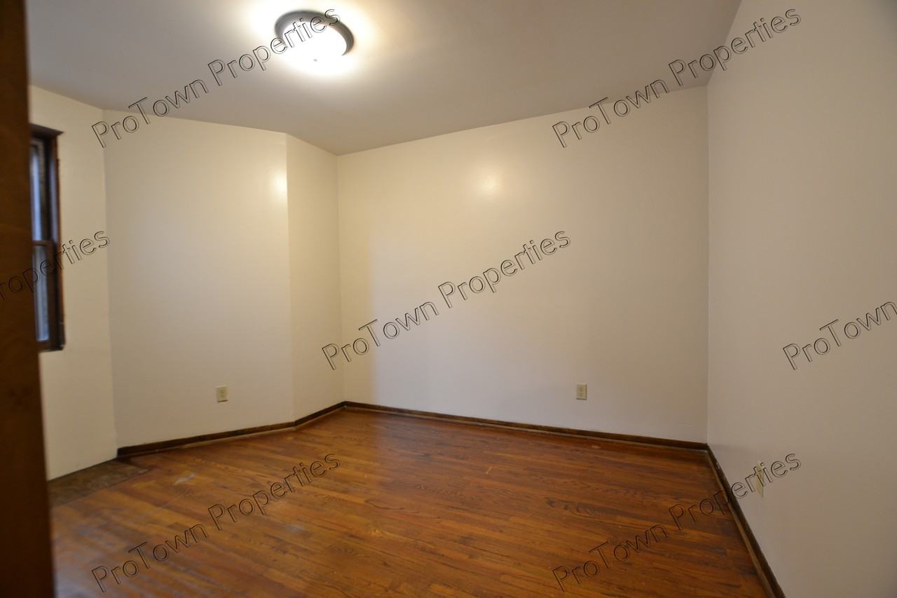 121 South Comstock Street #1E - Photo 6 of 6