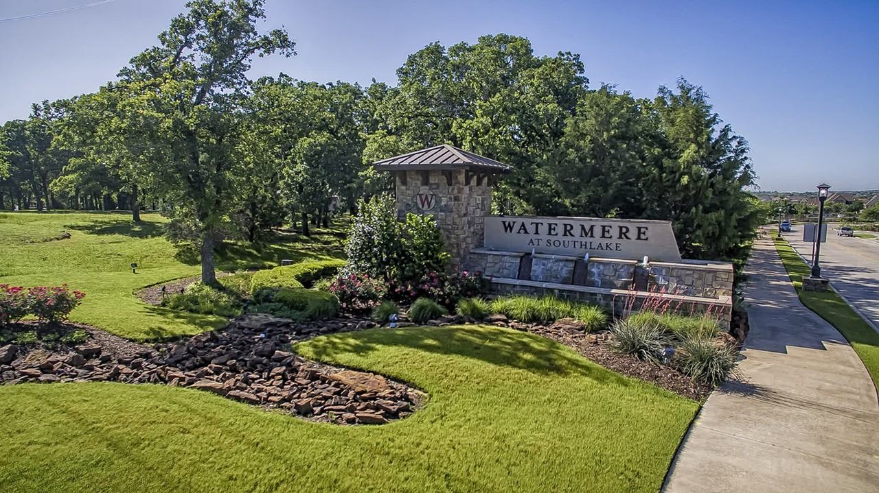 301 Watermere Dr #414
