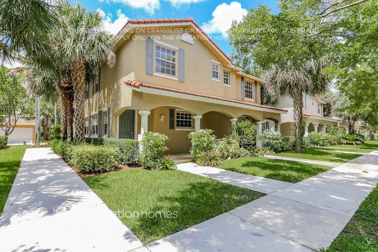 4553 Highgate Dr #B - Photo 3 of 18