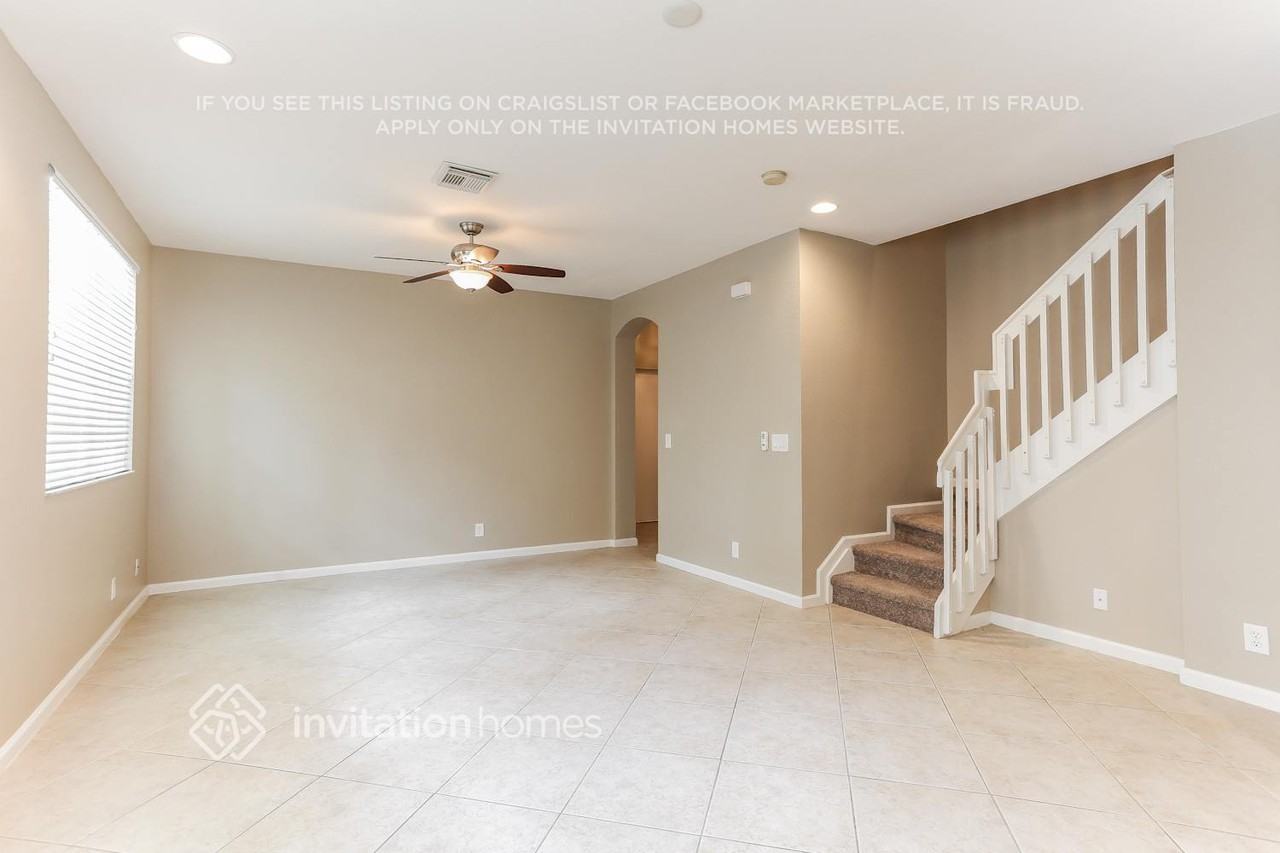 4553 Highgate Dr #B - Photo 5 of 18