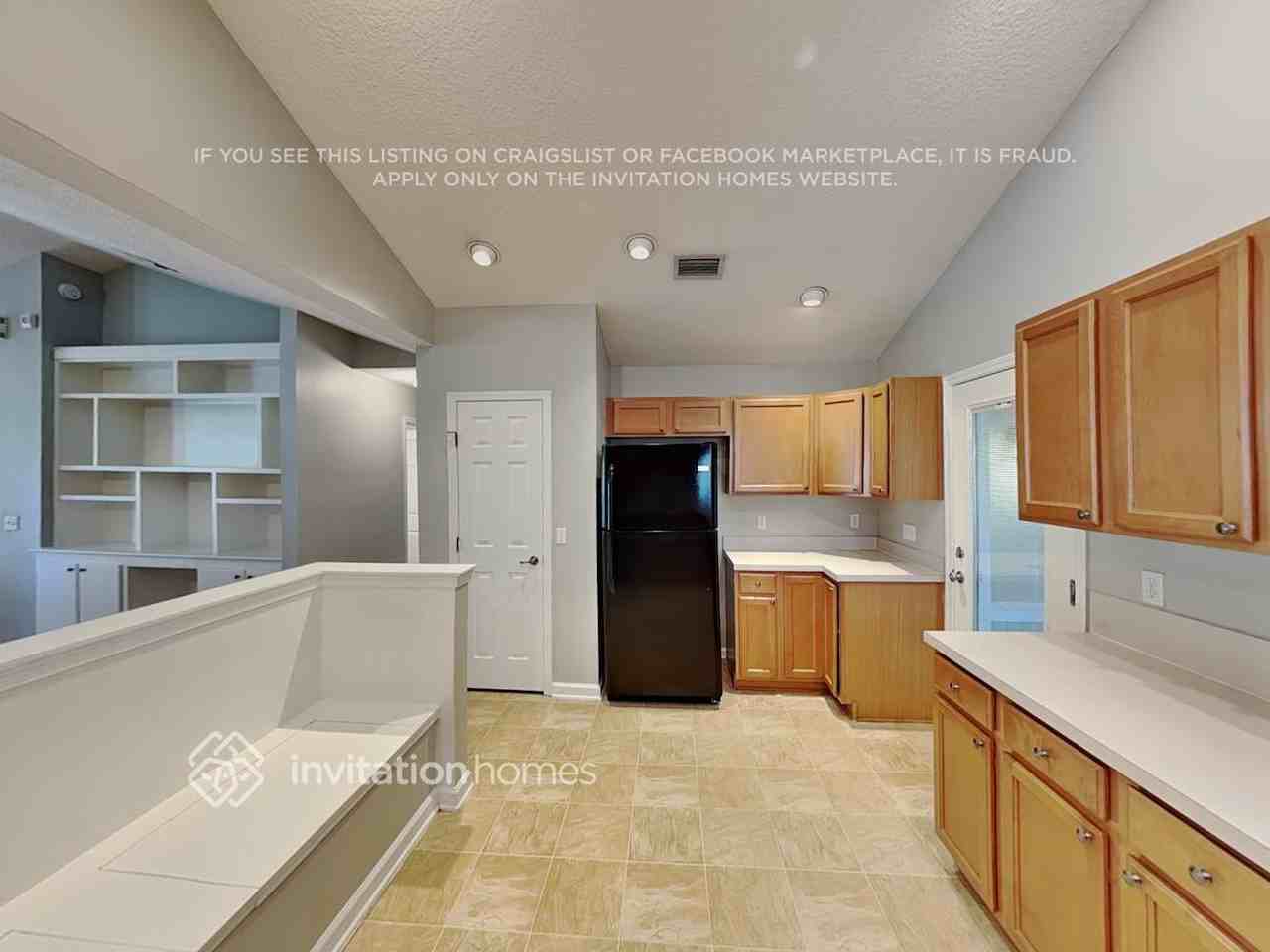 400 Chamberlain Dr - Photo 7 of 18