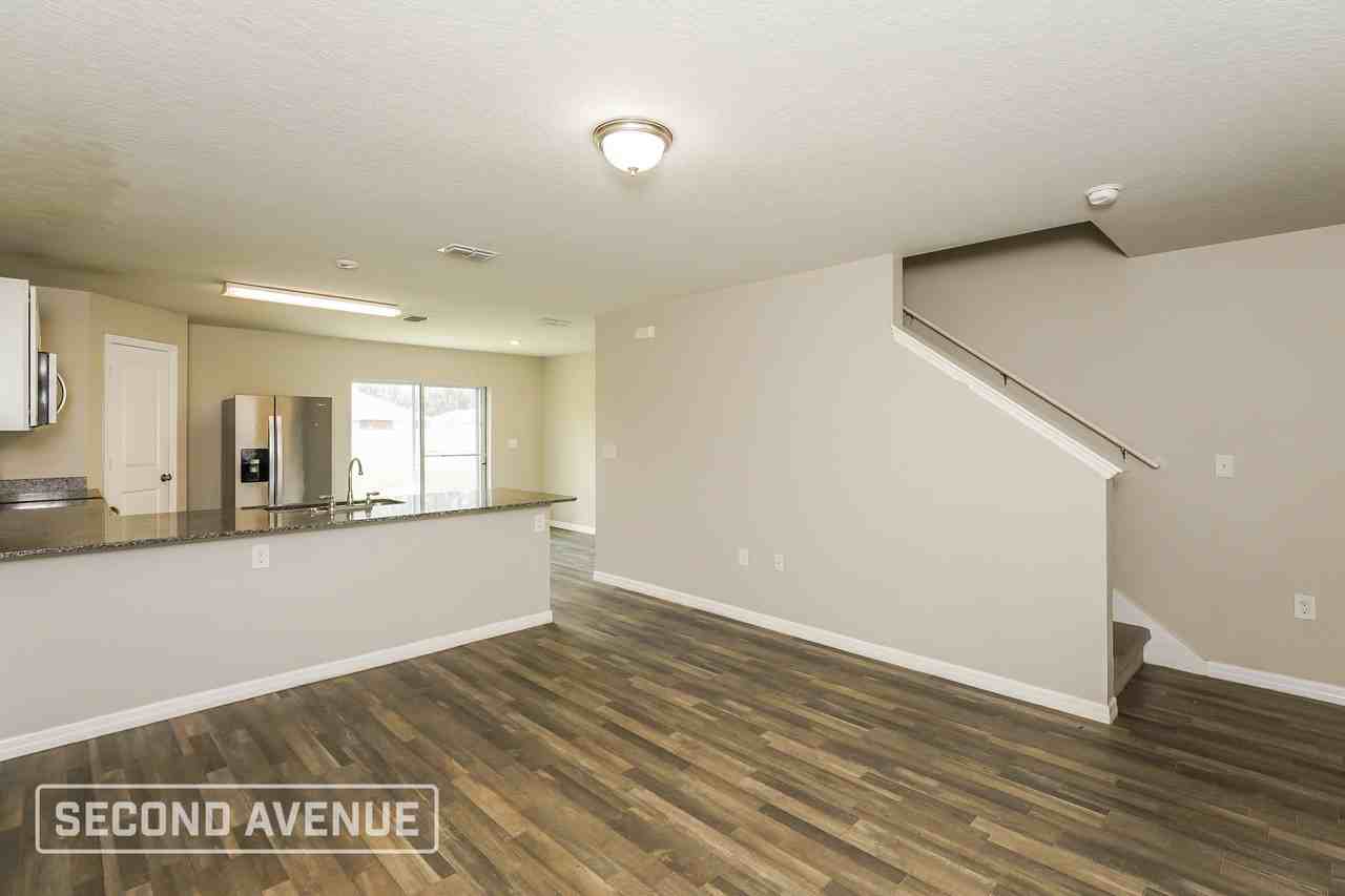 41 Raemoor Dr - Photo 6 of 24
