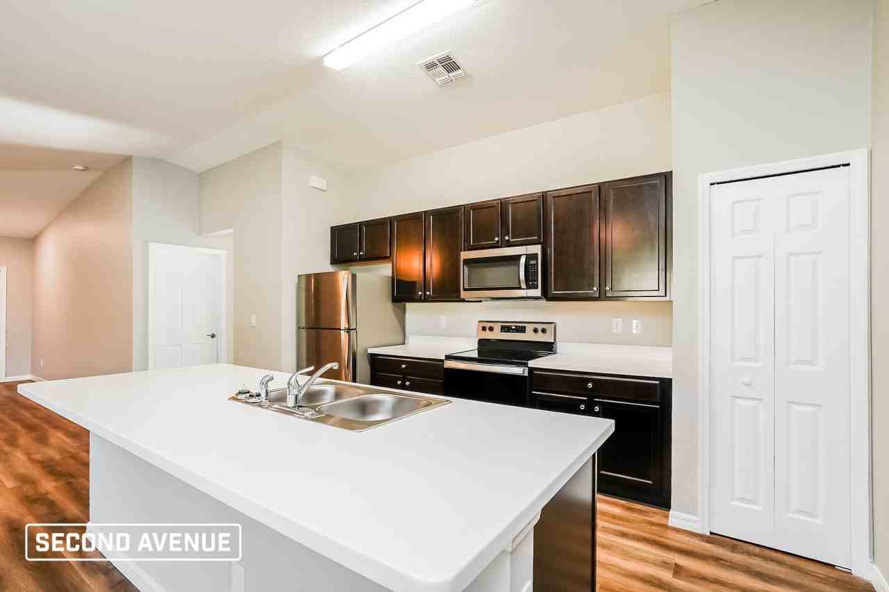 3201 29th St Sw - Photo 4 of 18
