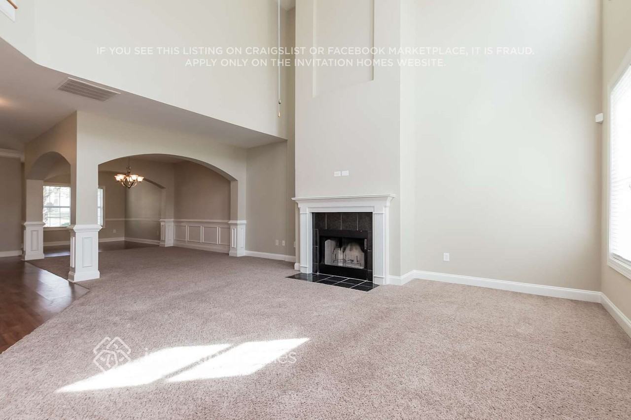 5145 Cactus Cove Ln - Photo 3 of 19